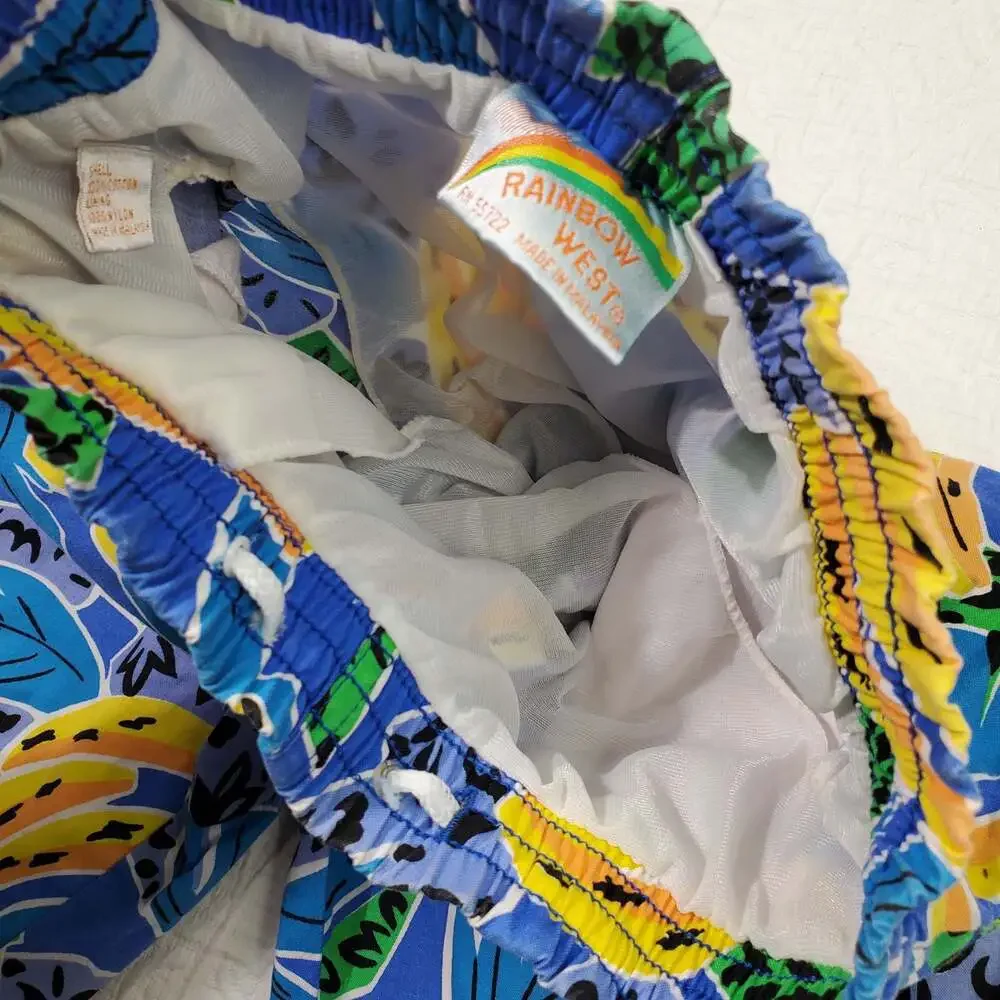 Vintage fun beach print shorts small